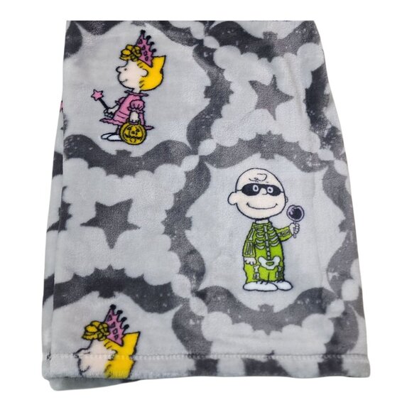 Peanuts VelvetLoft Throw Blanket 60"x70" Featuring Snoopy Halloween By Berkshire - Picture 16 of 16